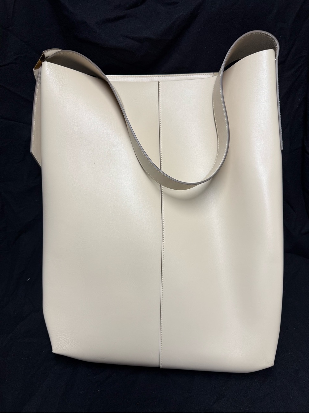 Banana Republic Vida Oversized Cream Leather Shoulder Tote